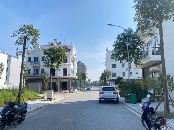 Bắc Đầm Vạc - Đất 108m2 hướng Đông Bắc, sổ hồng riêng, giá 43 triệu/m2