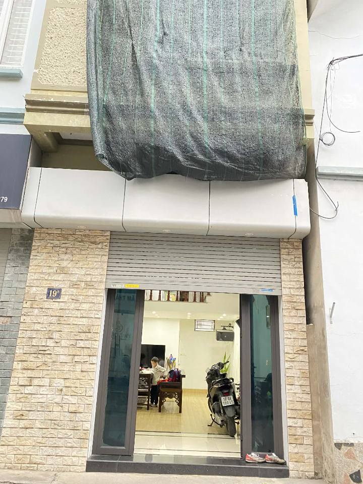 Nhà 3,5 tầng mặt đường 19/5 giá hời, đồ đạc đầy đủ