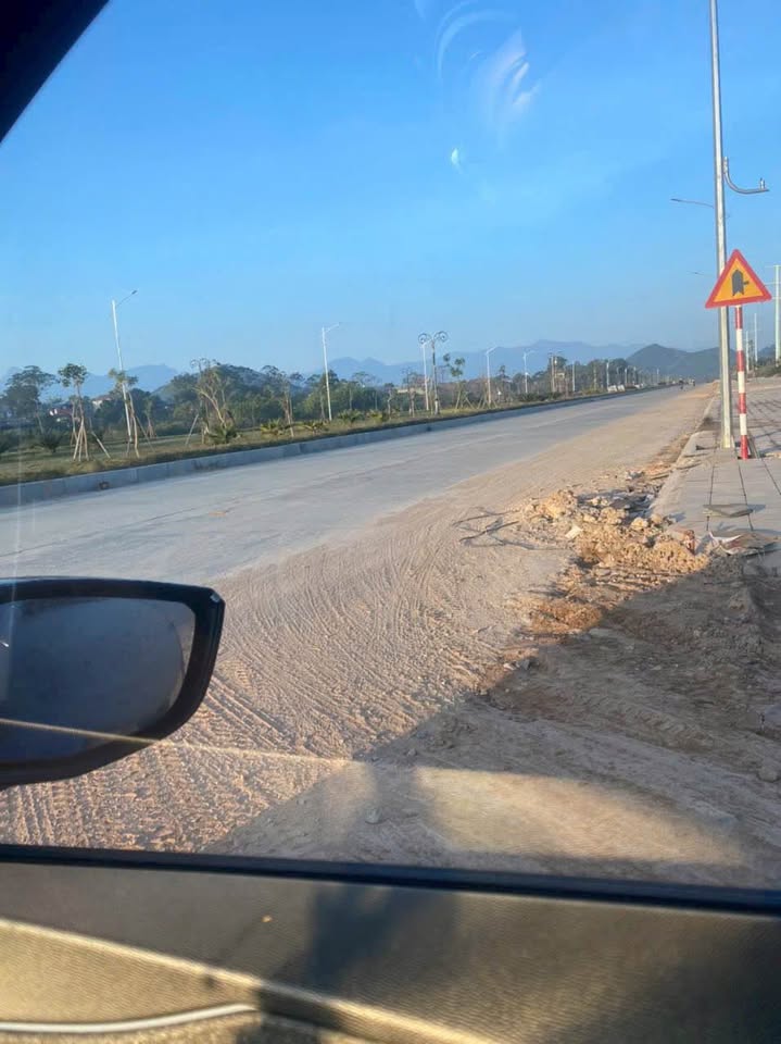 Lô đất vàng 100m2 kinh doanh đắc lộc, sổ đỏ full thổ cư