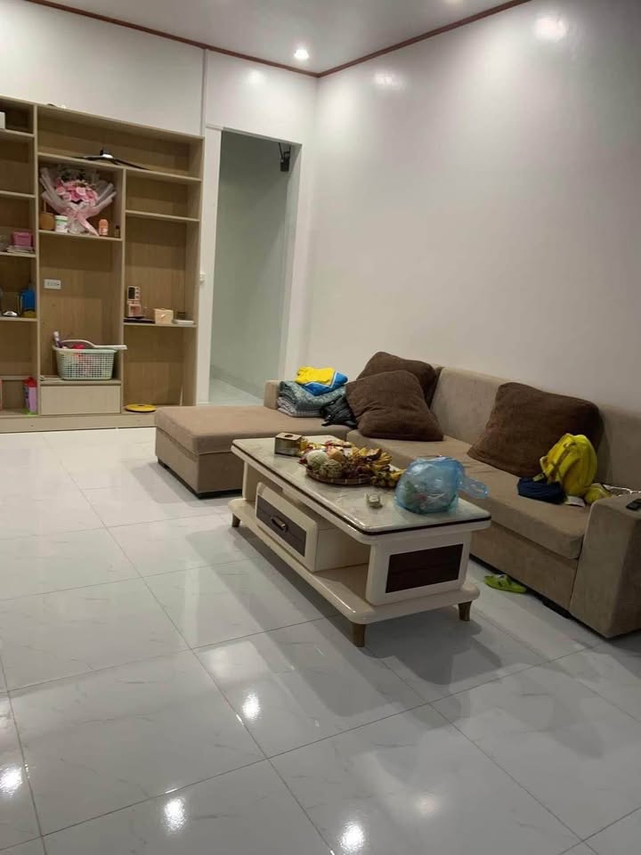 Nhà 1 tầng 1 tum siêu xinh, vườn rau, gà đẻ, gần chợ Tân Phong, Lai Châu