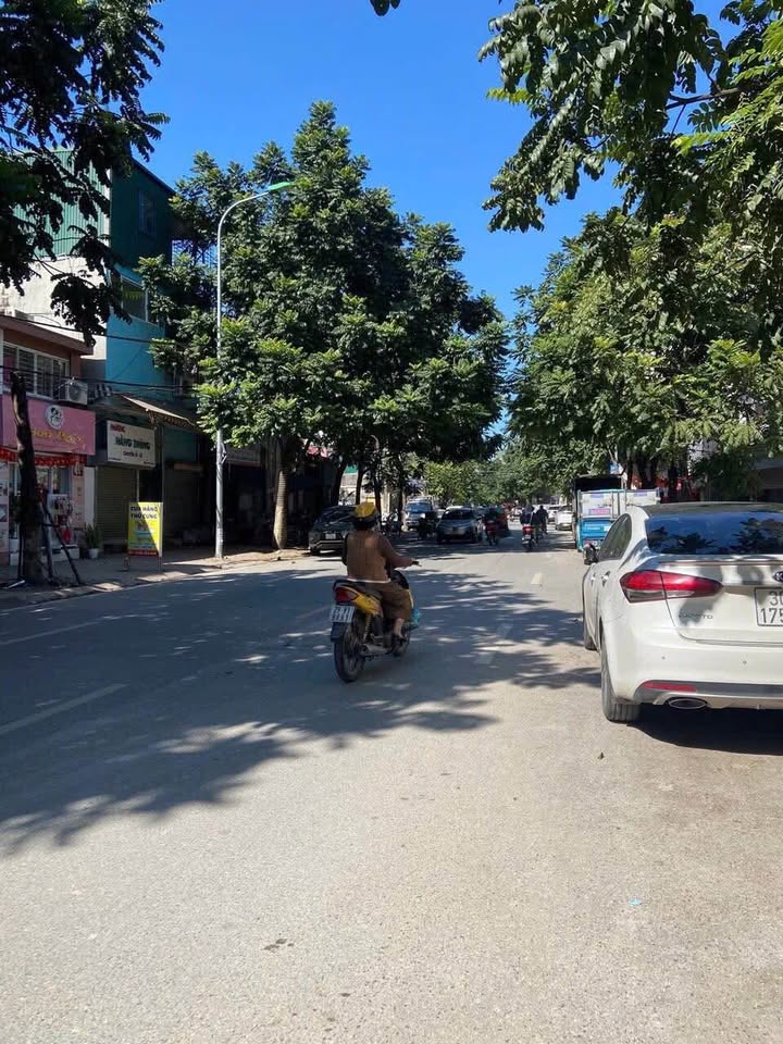 Nhà 46m², 6 tầng, thang máy, Lĩnh Nam, Hoàng Mai - Giá nhỉnh 8 tỷ