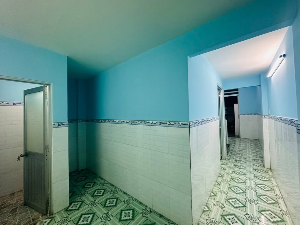 Nhà 3 phòng ngủ Trần Quốc Toản, sát chợ, kinh doanh tốt giá 2.85 tỷ