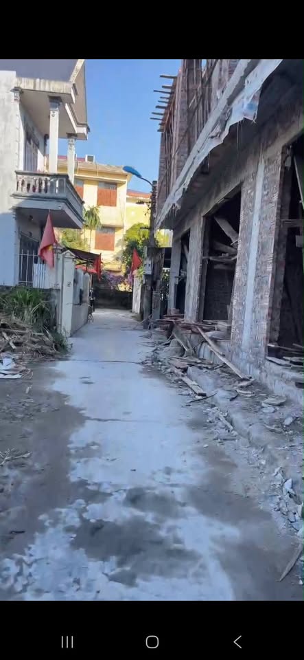 Đất 100m2, hướng Đông, sát trường cấp 3 An Dương - Giá 'hời' 2.2 tỷ