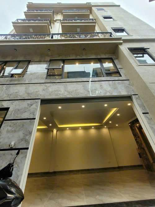 Bán nhà 6 tầng thang máy tại Thạch Bàn, ô tô đậu cửa, giá 13.5 tỷ