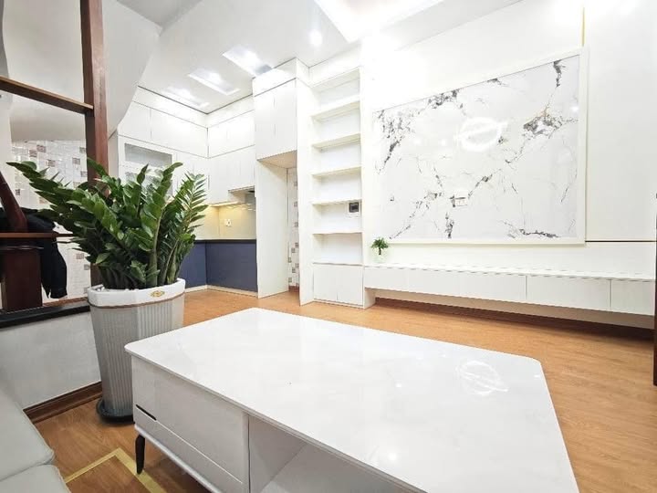 Nhà 5 tầng, 60m2, ngõ thông kinh doanh, Cầu Giấy, Hà Nội