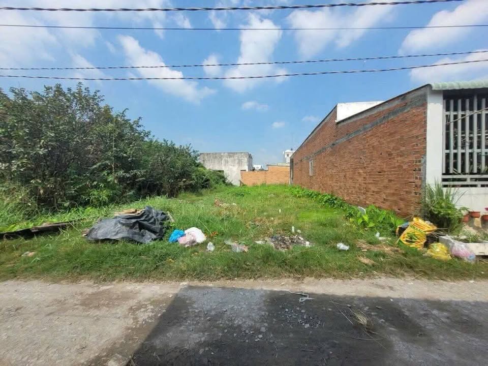 Bán gấp lô đất tại Ấp Bình Tiền 1, xã Đức Hòa Hạ, đường xe tải 5 tấn chạy vi vu, giá 1,55 tỷ