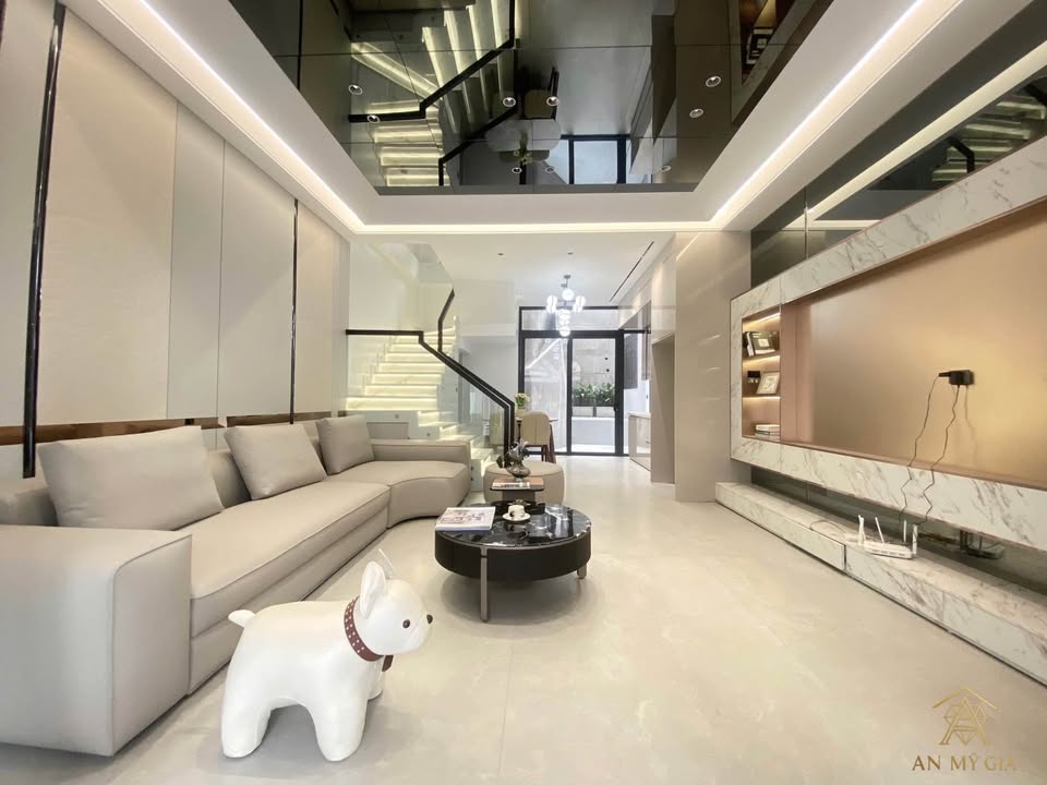 Nhà xinh Hạ Long, 4 phòng ngủ full nội thất, ô tô tránh, giá mềm