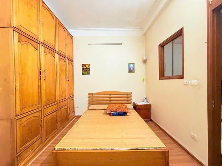 Nhà Xuân La 54m², 4 tầng, mặt tiền lý tưởng, khu dân trí cao