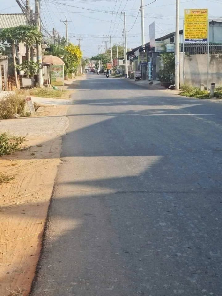 Bán đất thổ cư 2 mặt tiền đường nhựa Hàm Thắng, Phan Thiết - 1,8 tỷ