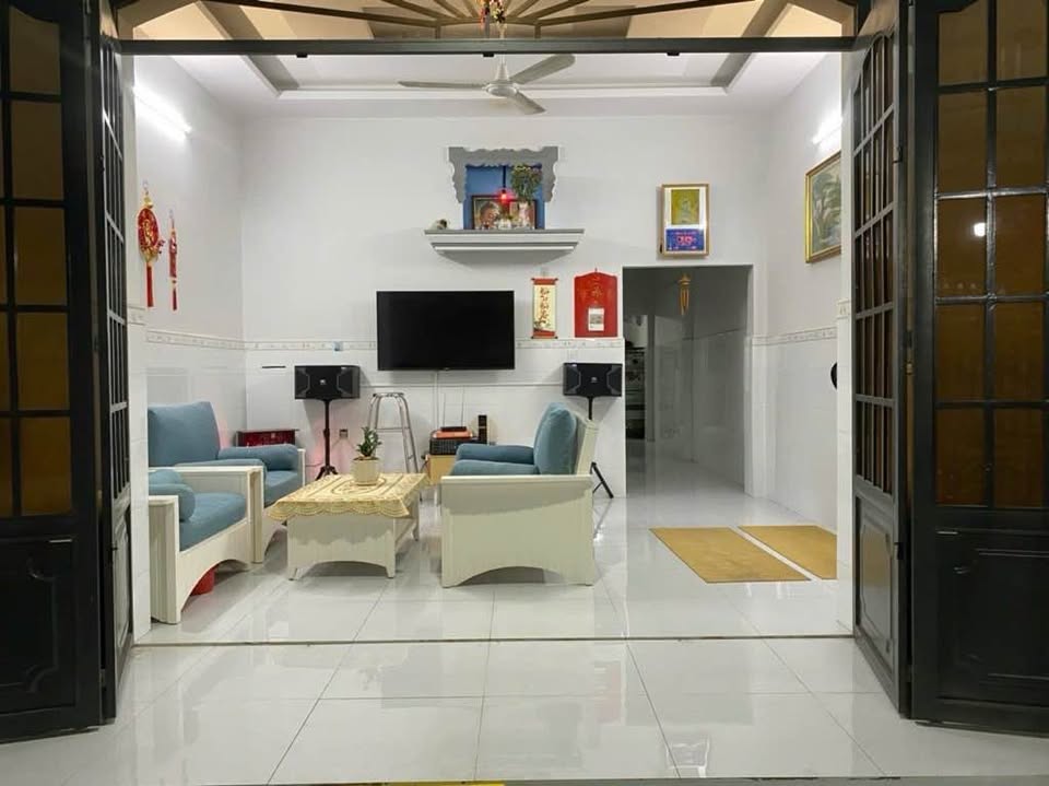 Nhà 86m2 Tăng Nhơn Phú, sổ vuông vức, giá 5,3 tỷ, cầm chìa là vào ở