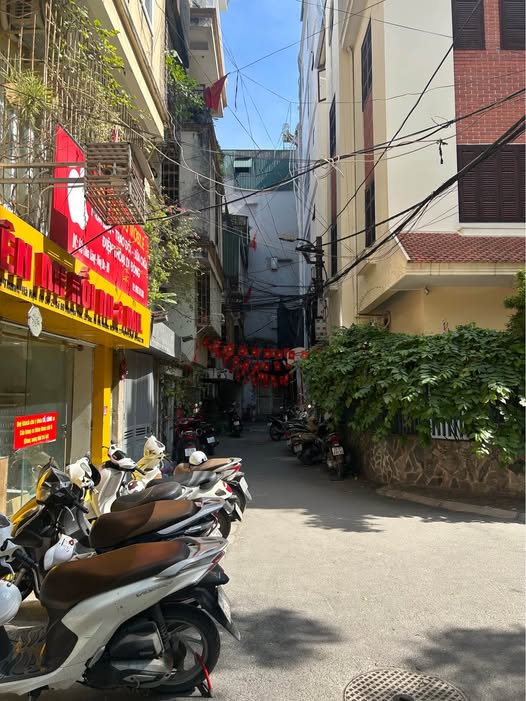 Nhà tập thể 120m2 Võ Thị Sáu - Thanh Nhàn - Rộng rãi, thoáng đãng, giá chỉ 5 tỷ