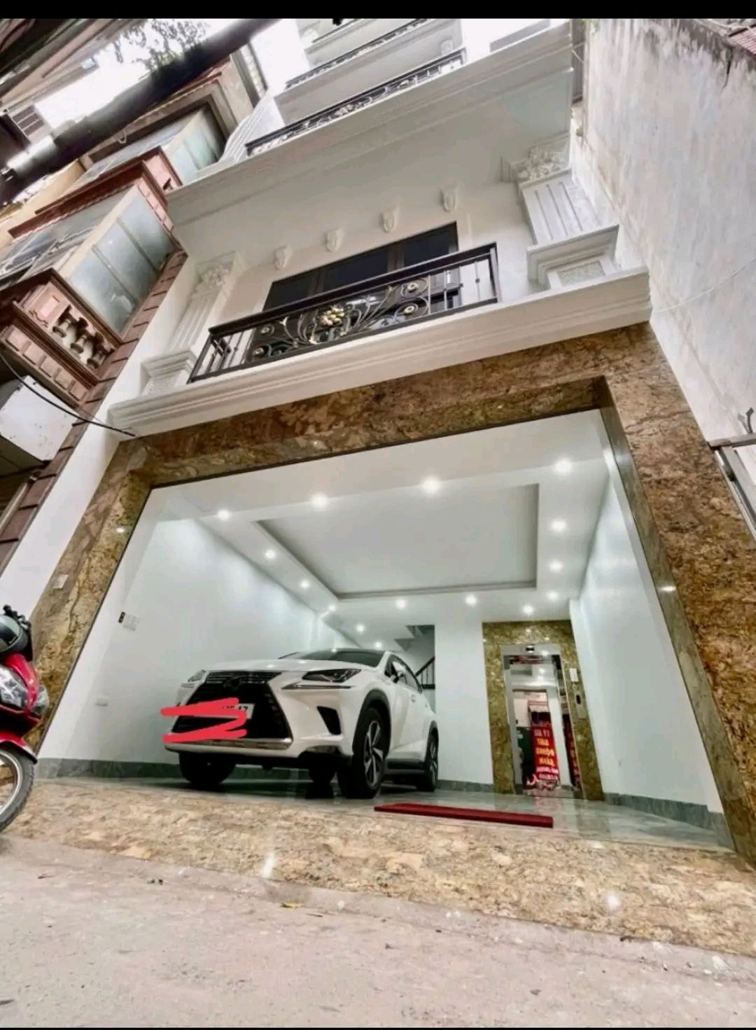 Nhà 7 tầng xịn sò, 42m², full nội thất, ô tô đỗ cửa