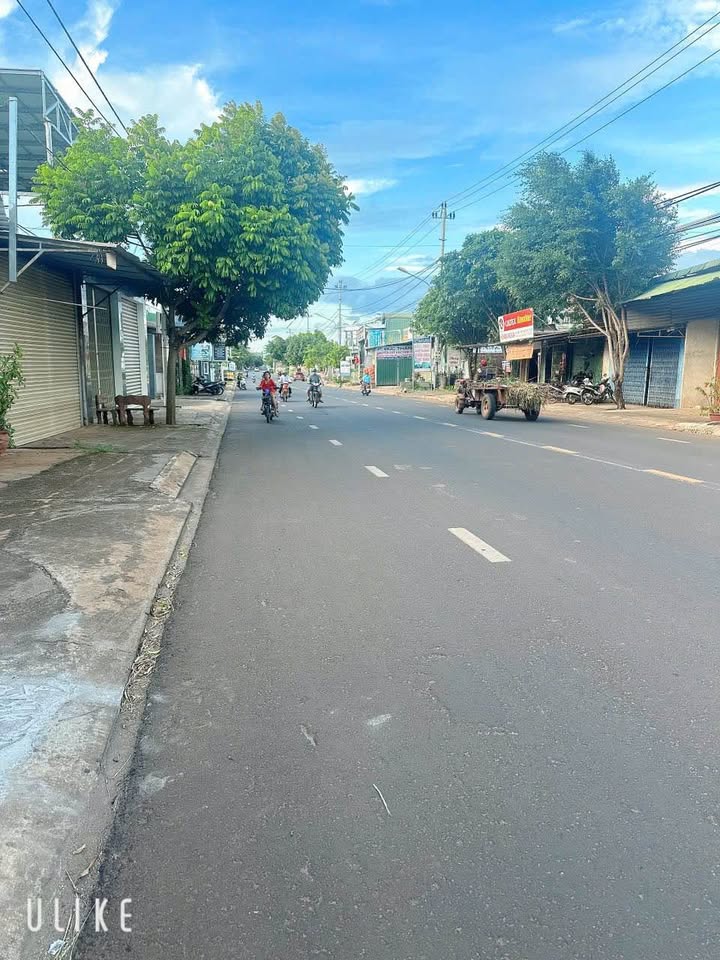 Nhà mặt tiền kinh doanh đường Y Wang - đón lộc đông tươi mát