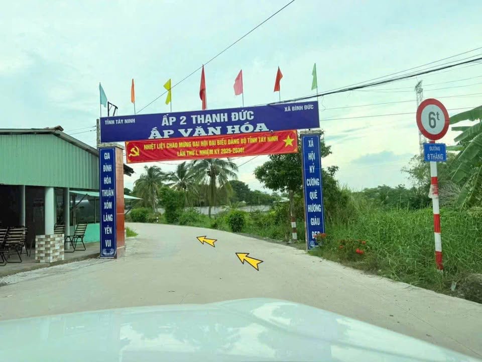 Đất thổ cư mặt tiền, 2 ô tô tránh nhau, giá chỉ 1.45 tỷ