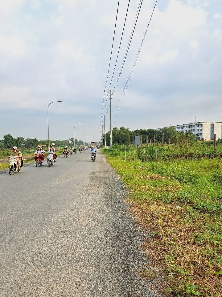 Đất nền siêu hot, diện tích khủng, giá chỉ 3,5 triệu/m2, đầu tư là lời