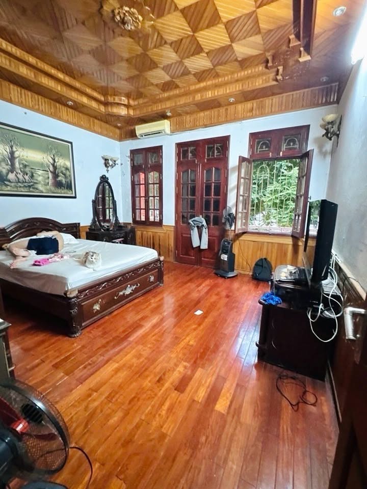 Phân lô mặt ngõ kinh doanh, ô tô vào nhà, Phạm Tuấn Tài