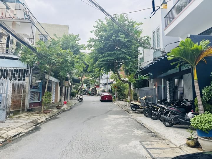 Nhà cấp 4 góc hai mặt kiệt, Sơn Trà - Giá nhỉnh 4 tỷ, khu dân cư sầm uất