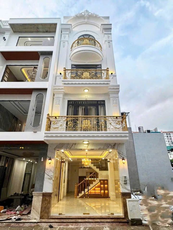 Nhà 4 tầng xinh xắn, sổ hồng riêng, giá hời 4,5 tỷ