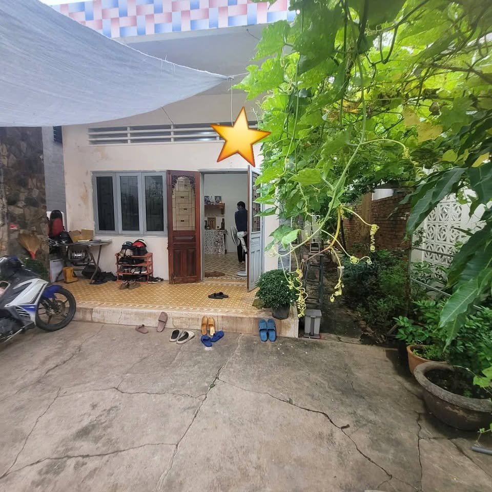 Bán nhà cấp 4 cũ 196.6m2, ngang 7.5m, hẻm xe hơi Nguyễn Hữu Cảnh, Rạch Dừa