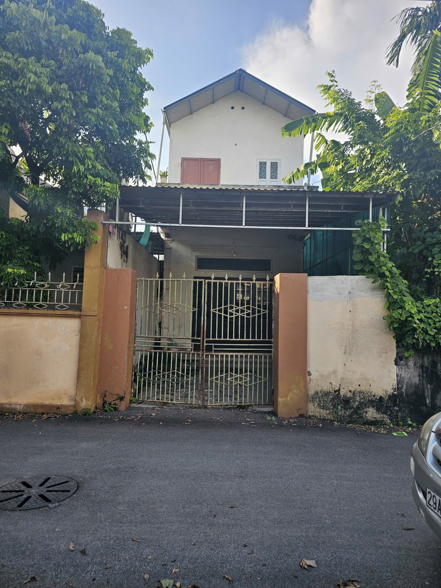 Đất tặng nhà 2 tầng xịn sò, ô tô đỗ cửa ở Mỹ Đức, Hà Nội