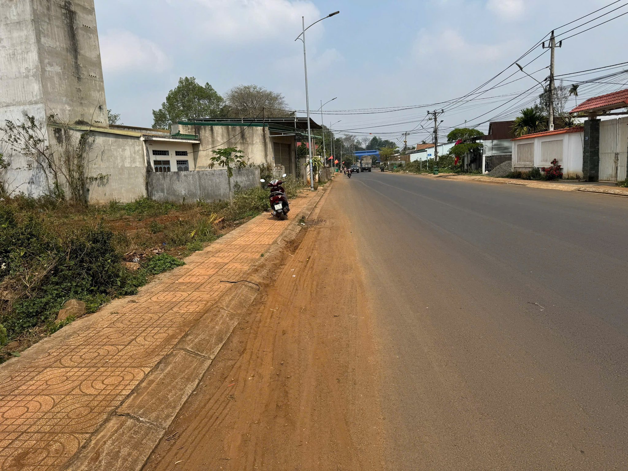 Bán đất mặt tiền kinh doanh đường Vành Đai, phường Tân An - Đắk Lắk