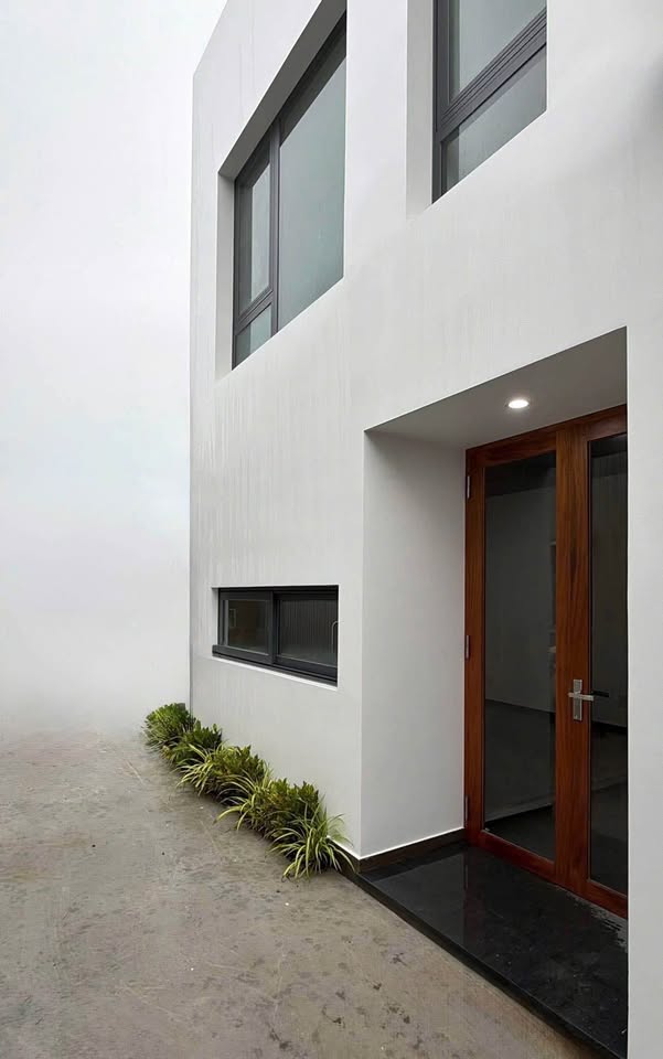 Nhà 2 tầng kiệt Trần Phú - 3 phòng ngủ xây mới - sổ hồng chính chủ