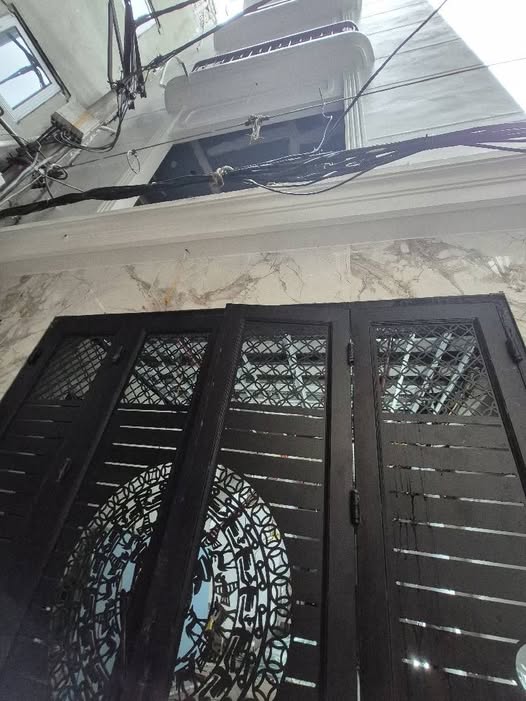 Nhà 40m2, 7 tầng, thang máy, 2 thoáng, ngay Hoa Bằng, Cầu Giấy, hơn 13 tỷ