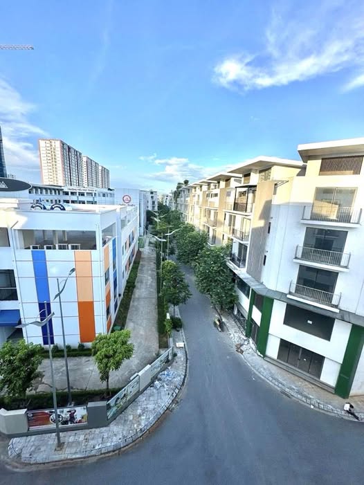 Liền kề góc Khai Sơn City - 3 thoáng, view trường học, kinh doanh đắc địa
