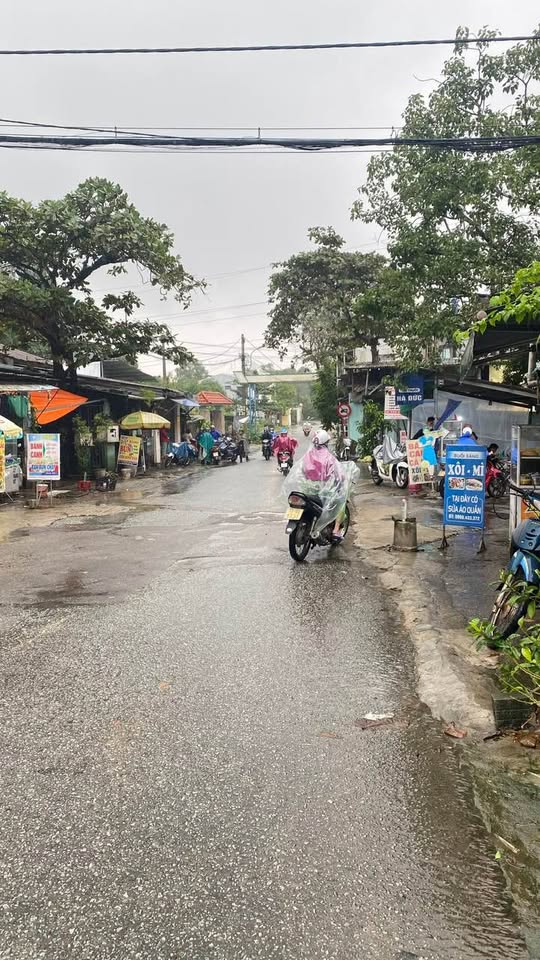 Nhà 2 tầng kiệt 5M Nguyễn Khoa Chiêm, Huế 100m2, hướng Bắc