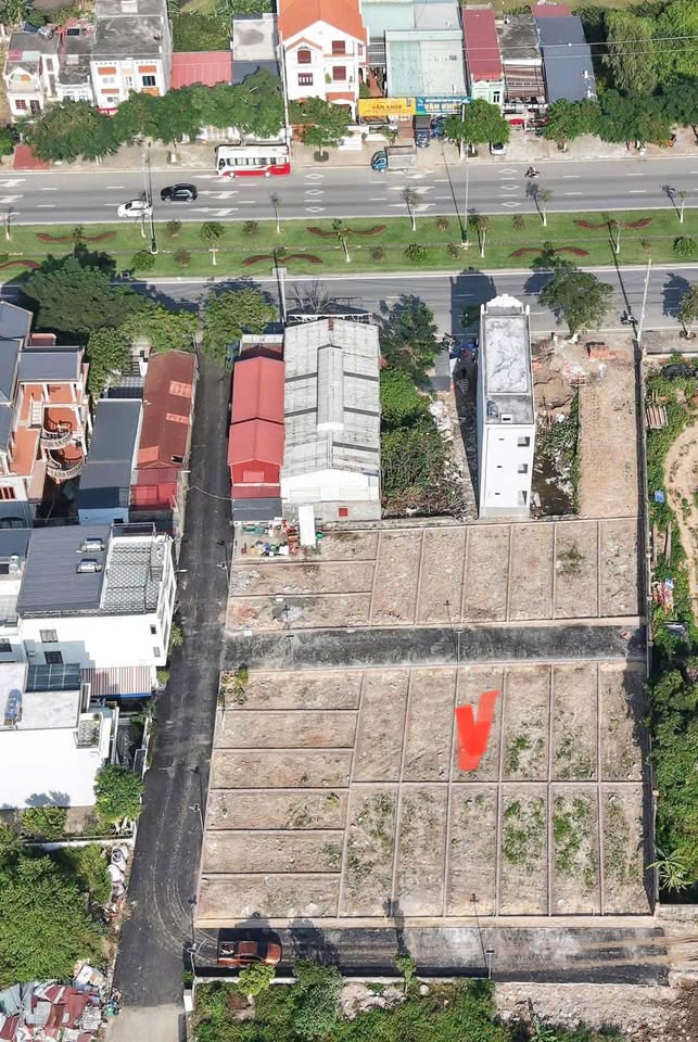 Chính chủ cần bán lô đất siêu đẹp tại tuyến 2 đường Phạm Văn Đồng, phường Nam Dồ Sơn