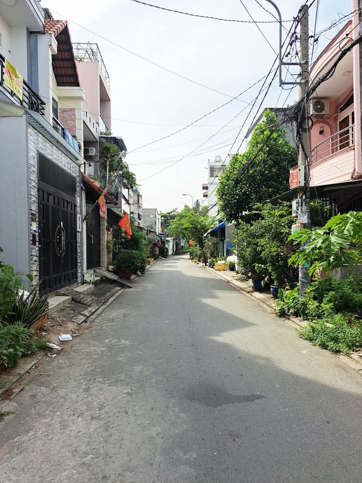 Nhà đẹp 4m x 14m, 2 phòng ngủ, sổ hồng riêng, giá 6,1 tỷ tại khu dân cư Nam Long, thành phố Hồ Chí Minh