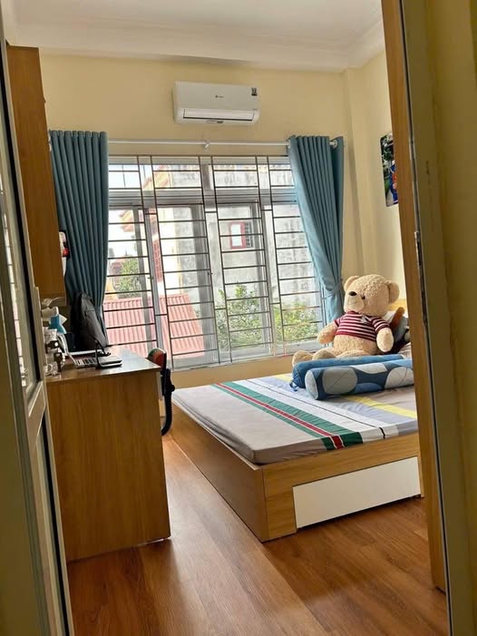 Nhà Thanh Trì đi bộ 20m là thấy ô tô tránh, giá lại còn thương lượng