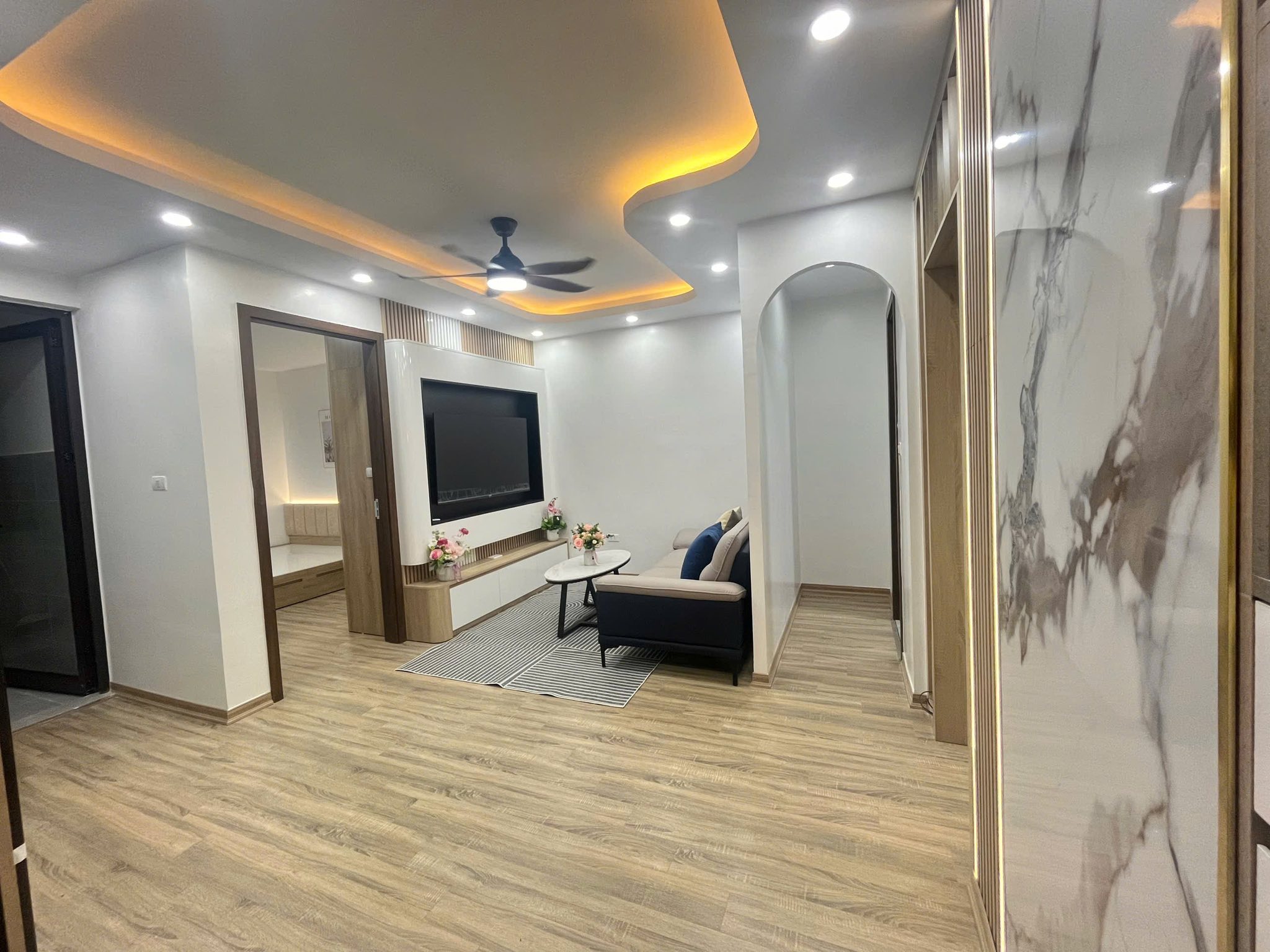 Căn hộ 51m² 2 phòng ngủ full nội thất, ban công thoáng tại VP3 Linh Đàm