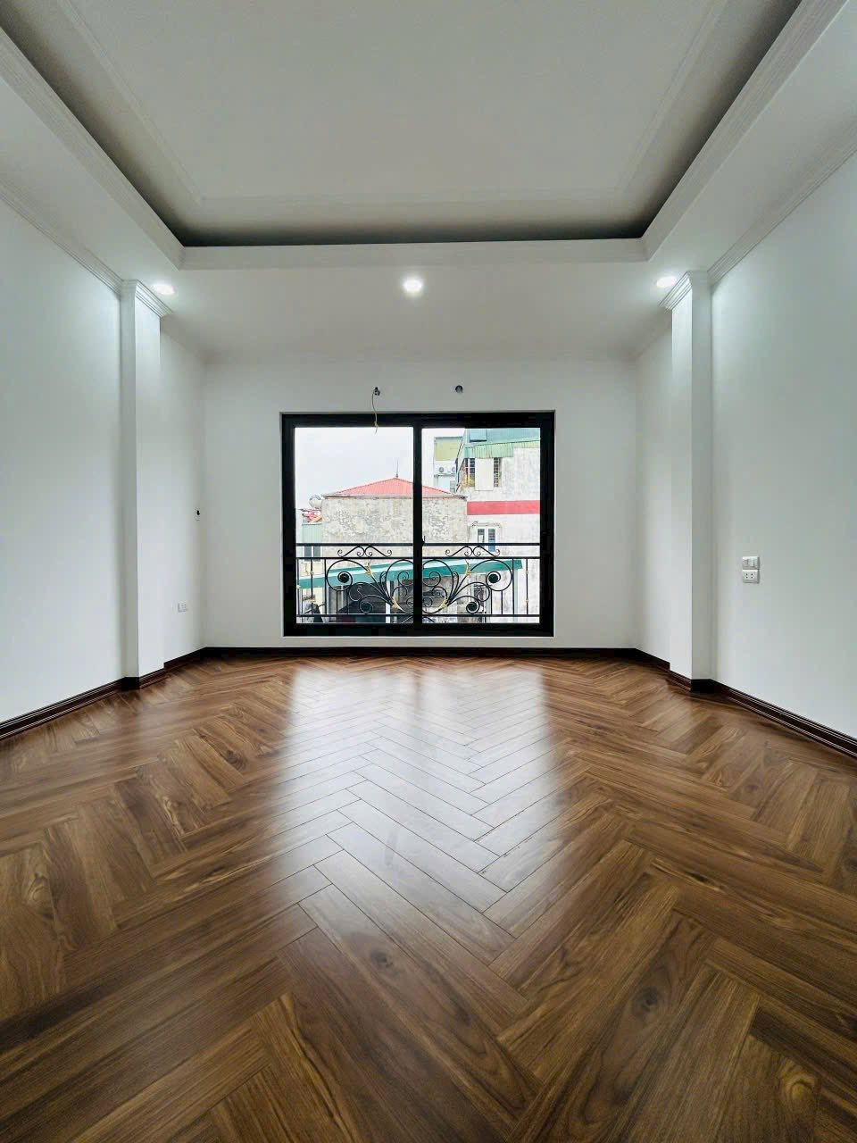 Nhà 5 tầng Tả Thanh Oai, 38m², có thang máy, nhỉnh 5 tỷ