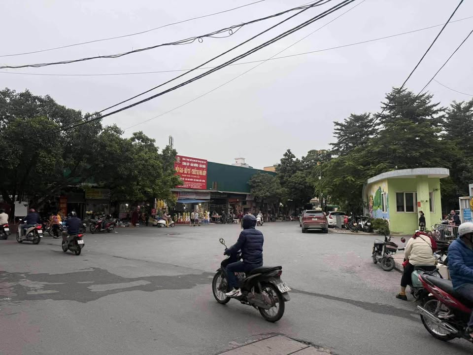 Nhà góc 50m2, nhỉnh 8 tỷ, Long Biên - Đất vàng cho thuê