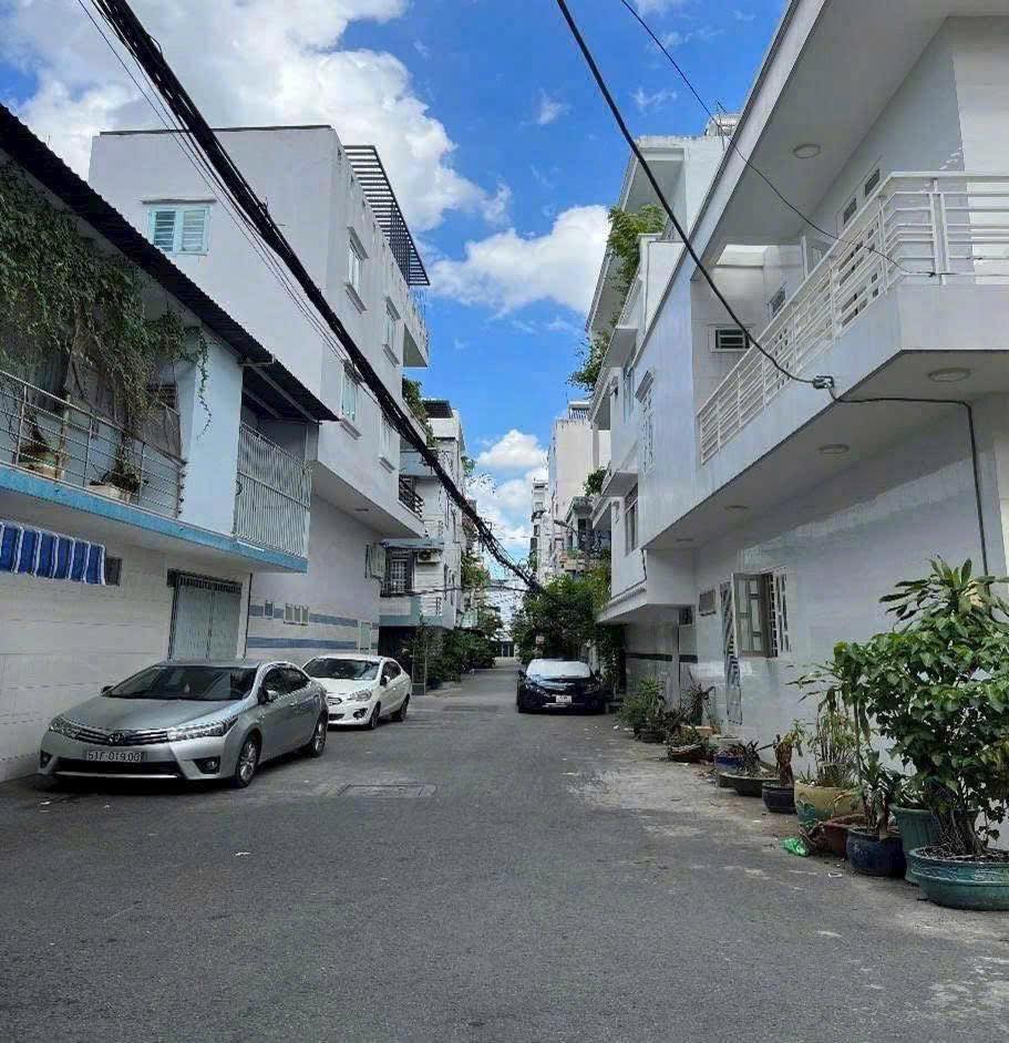 Biệt thự mini quận 4, ngang 5m, 2 lầu, sân thượng, giá 8,3 tỷ