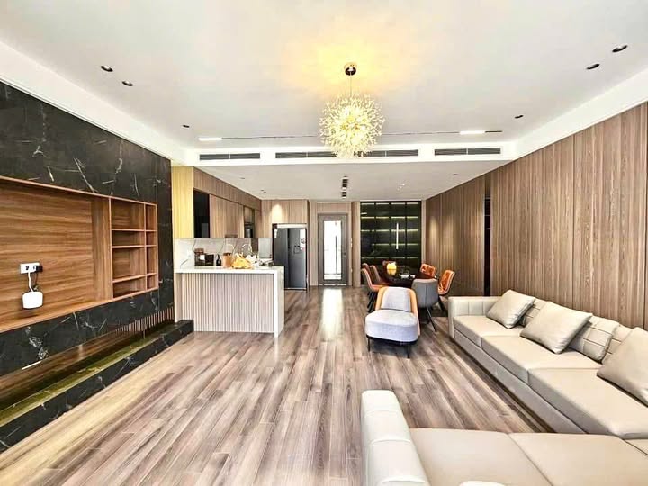 Nhà phân lô Thái Hà 37m², 4 tầng, mặt tiền 3,9m, trung tâm Đống Đa, giá 15,3 tỷ