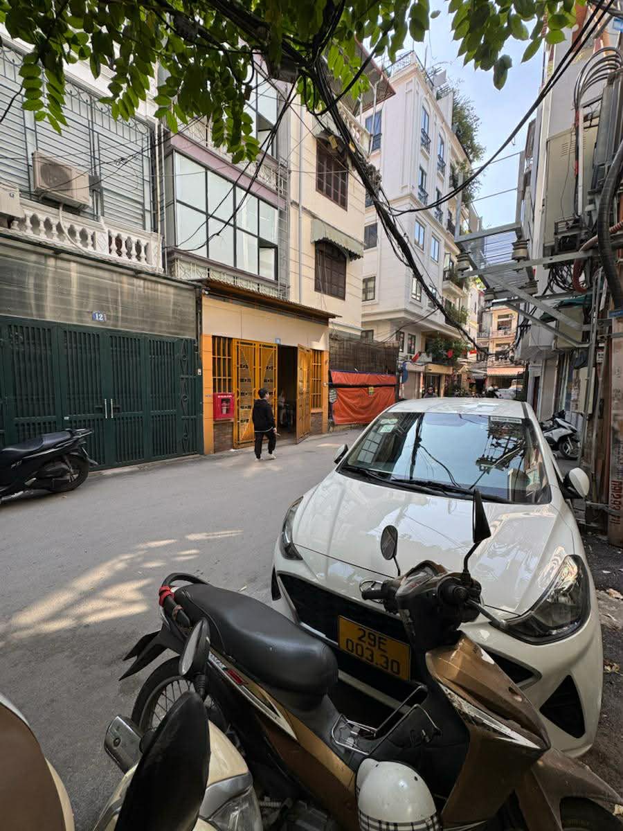 Nhà Đống Đa - phân lô Trung Phụng, Gara ô tô, Kinh doanh đỉnh, sẵn ở ngay