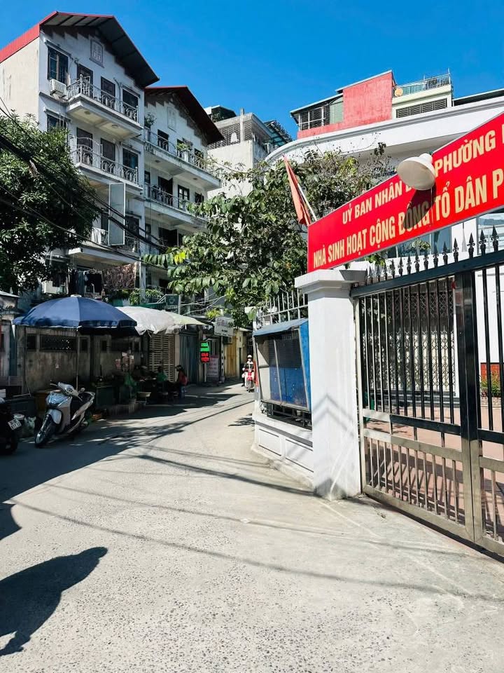 Chung cư mini 35 phòng, 7 tầng, lô góc, dòng tiền 250 triệu/tháng, Cầu Giấy - Cần bán gấp