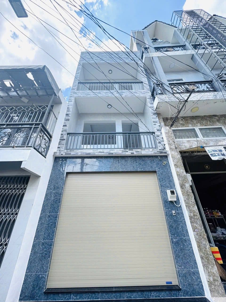 Nhà đẹp 60m² trệt 2 lầu, 4 ngủ hẻm xe hơi Tân Phú - Giá tốt