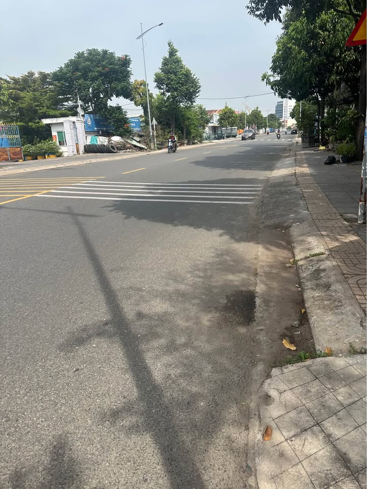 Siêu phẩm mặt tiền Lê Quang Định 2 căn liền kề 182m2, kinh doanh bùng nổ