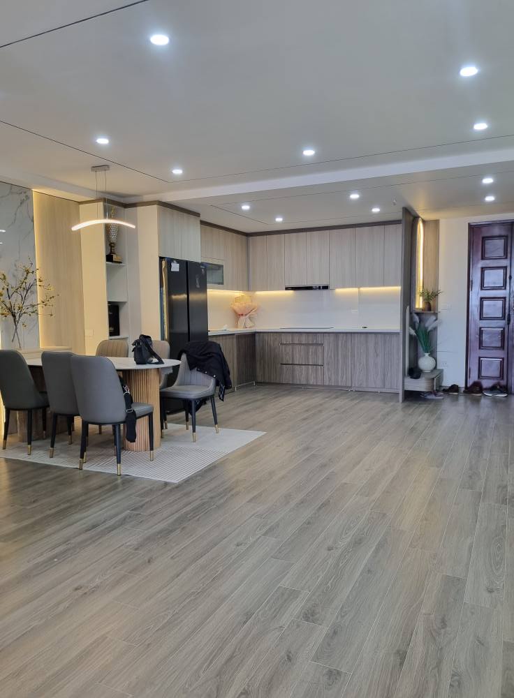 Nhà 146m2 4 ngủ siêu thoáng, ban công rộng, full nội thất, cạnh Metro Hà Đông