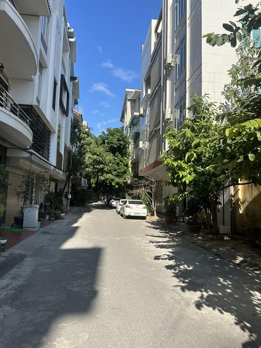 Nhà phố Thọ Tháp, Cầu Giấy - 7 tầng thang máy, kinh doanh sầm uất - 13,5 tỷ