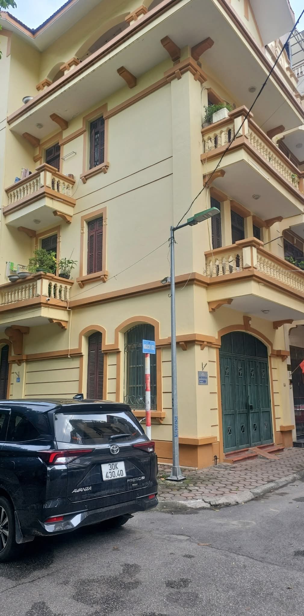 Nhà 6 tầng thang máy xịn sò, trung tâm Cầu Giấy, giá hơn 9 tỷ sắm ngay kẻo lỡ