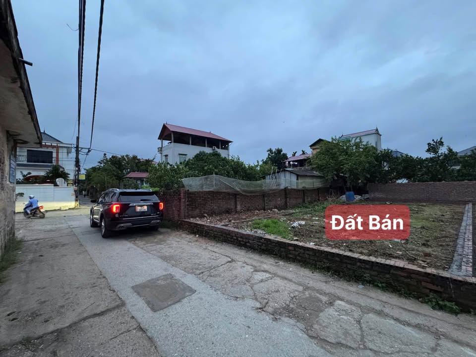 Đất Sóc Sơn, lô đẹp như tranh, kinh doanh xả láng, sổ đỏ trao tay