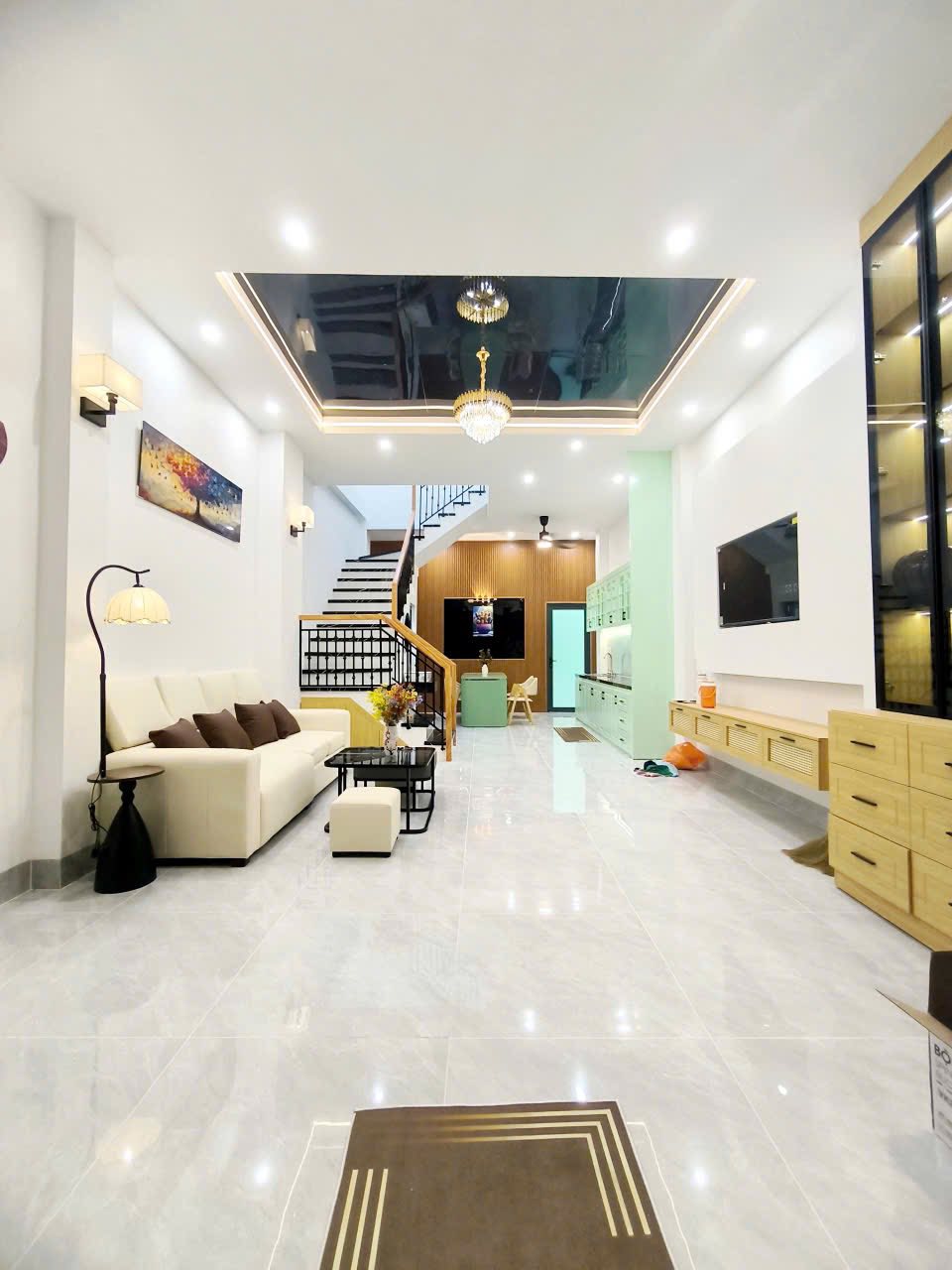 Nhà mới hoàn thiện 1 trệt 1 lầu, 3 phòng ngủ, hướng Tây Bắc, Rạch Giá