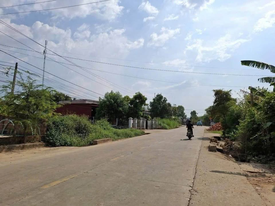 Bán đất tặng nhà cấp 4 tại Thôn 5, xã Đoàn Kết, Kon Tum