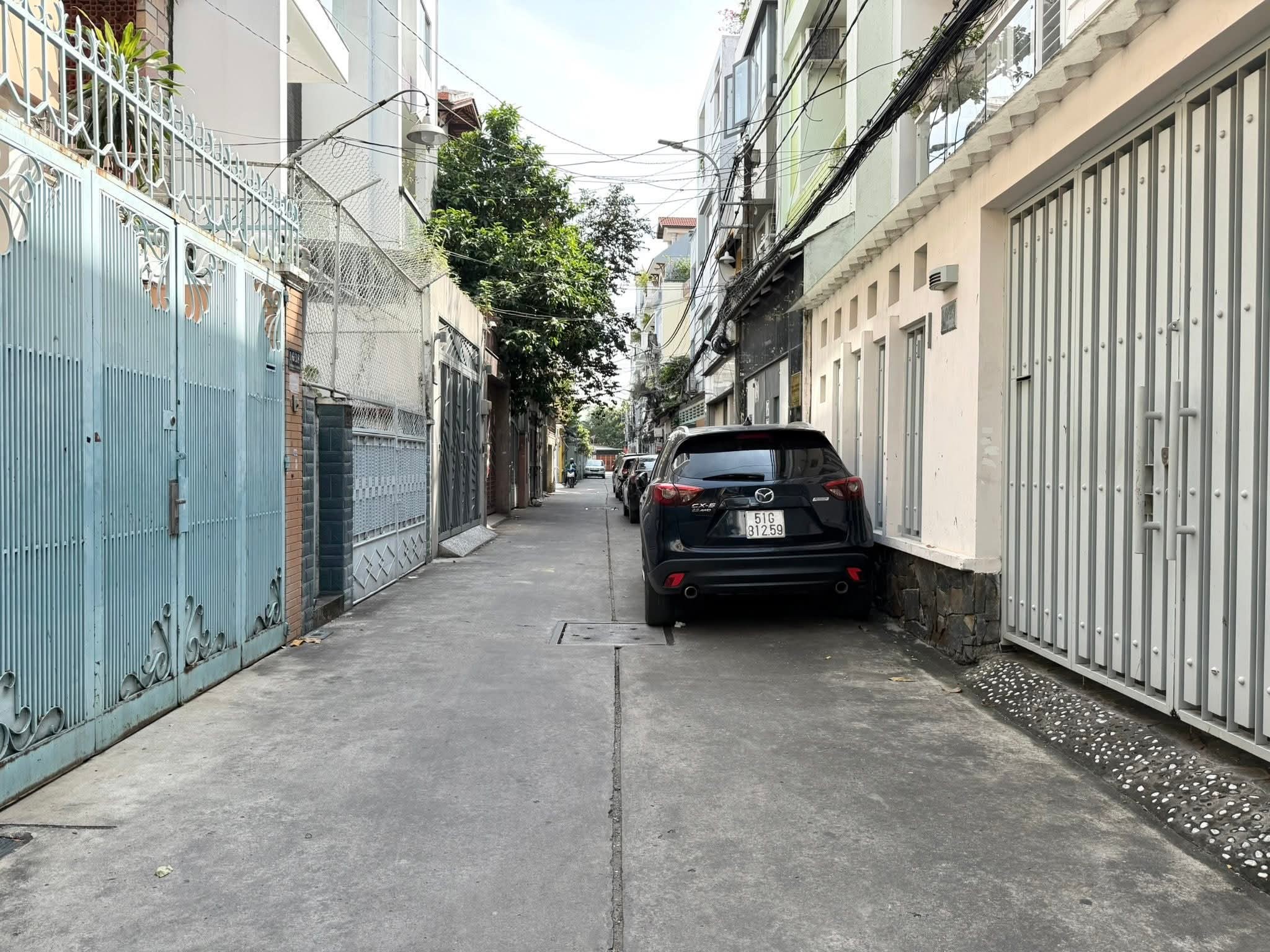 Phú Nhuận, mua 1 tặng 3, hẻm xe hơi, giá tốt, sẵn sổ, 12,3 tỷ