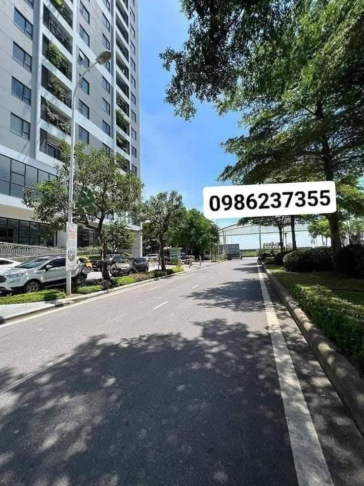 Bán nhanh căn hộ 66m2, 2 phòng ngủ, full nội thất tại Khu đô thị Hồng Hà, Thanh Trì