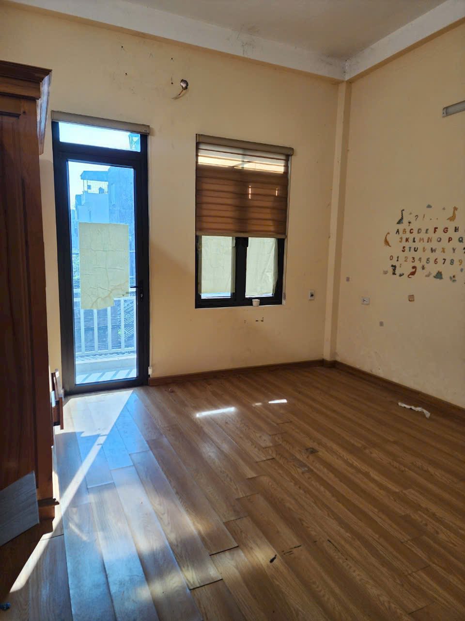 Nhà 3 tầng đẹp lung linh, mặt ngõ ô tô, giá nhỉnh 7 tỷ, Ngũ Hiệp, Thanh Trì